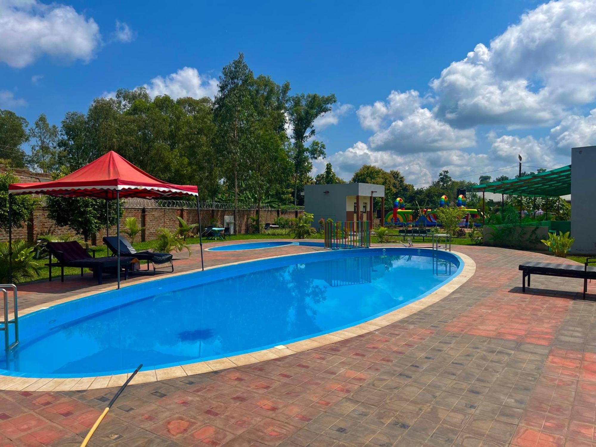 Lavic Country Resort Adjumani מראה חיצוני תמונה